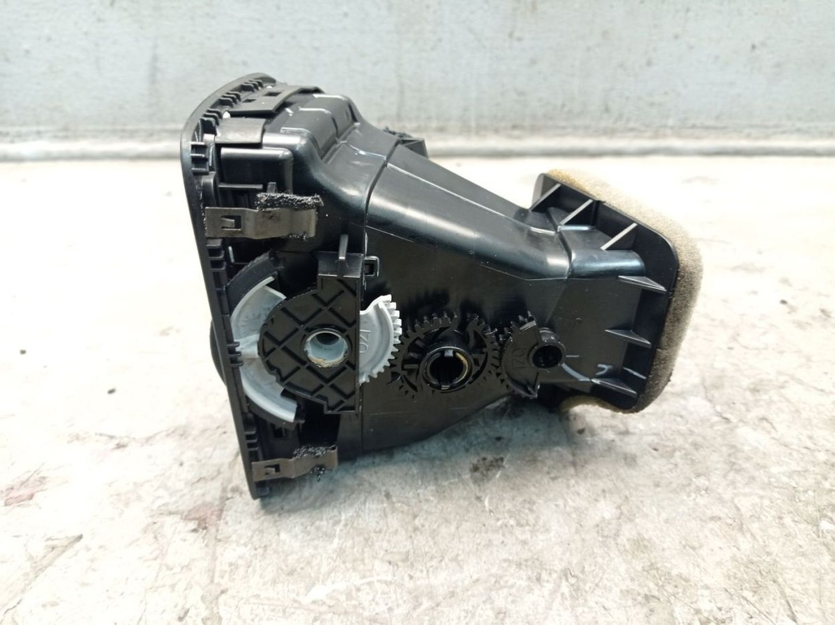 Buse D'Air Gauche pour VW Golf VI Variant (AJ5) 1.6 Tdi