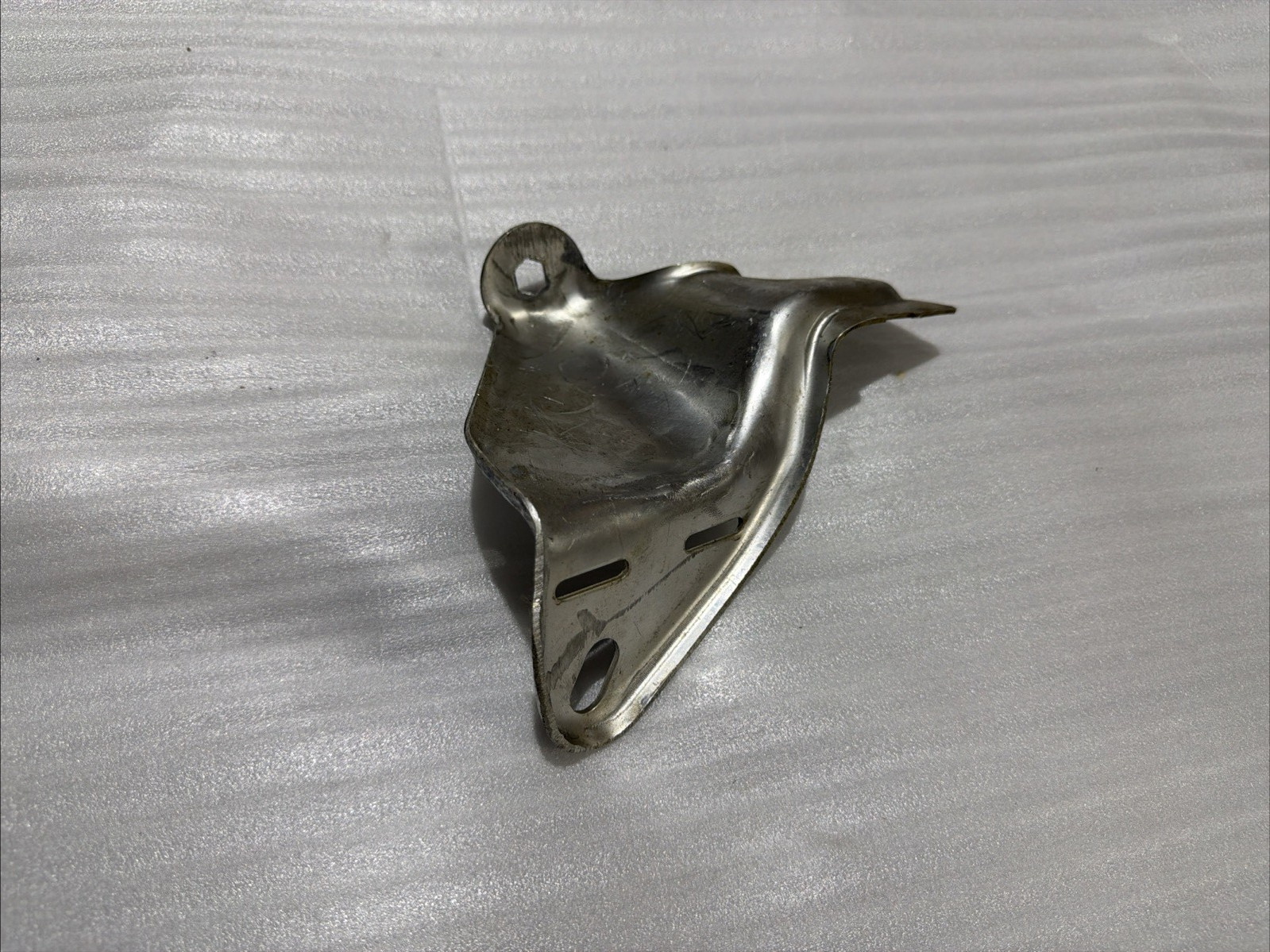 Ferrari 458 Italia Spider Left Radiator Fastener Reinforcement Bracket Driver