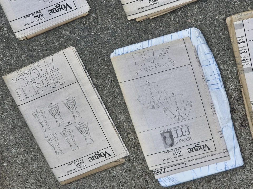 VOGUE Dressmakers Patterns - Image 3 of 4