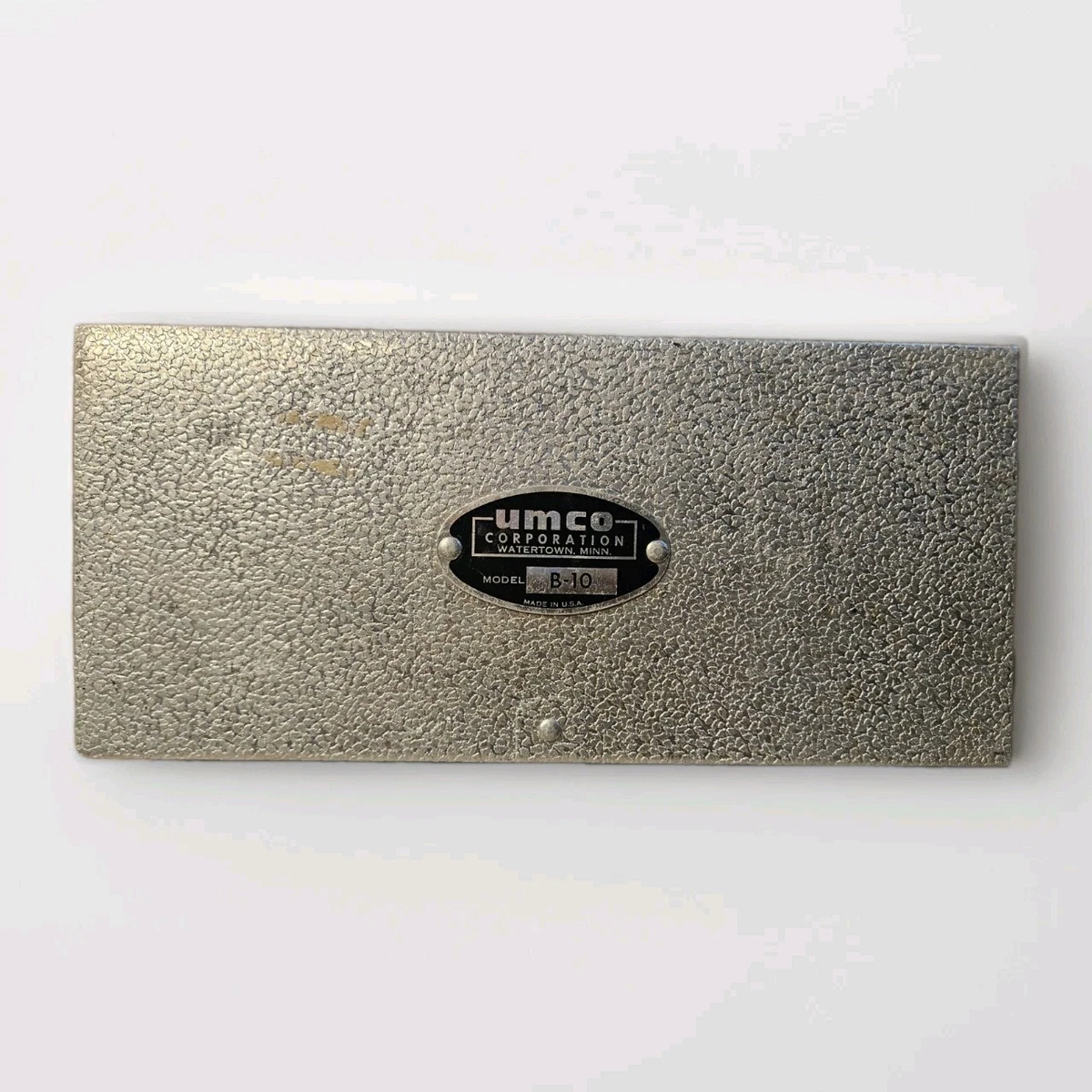 Vintage UMCO 1000u 7 plateaux US Fishing vert et or attirail box
