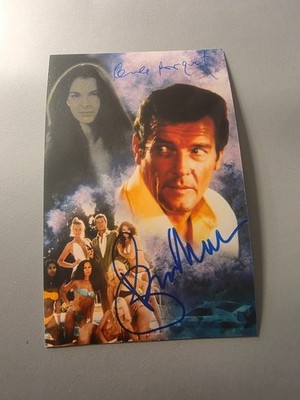ROGER MOORE -CAROLE BOUQUET (JAMES BOND) -  Repro-Autogramm -ca. 10x15 cm (1570)