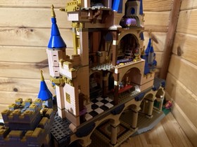 LEGO Disney: The Disney Castle (43222)