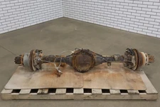 01-07 Chevy GMC 3500HD Dualyl Rear Axle 4.10 GT5 Ration JH7 Brakes