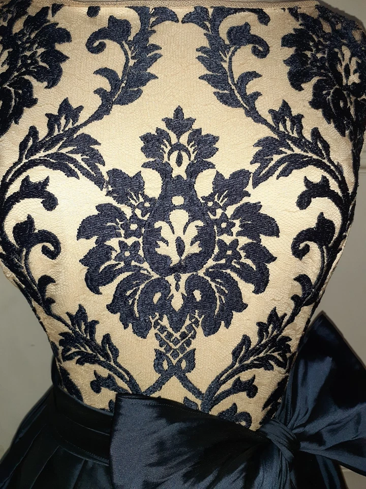 Maxi Vestido ADRIANNA PAPELL Talla 16 Azul Beige Bordado Sin Mangas Bolsillos Foto 2 de 4