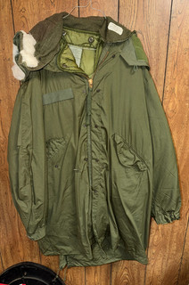 US Army Military M65 Fistail Extreme Cold Weather Parka Olive Green Large Reg.