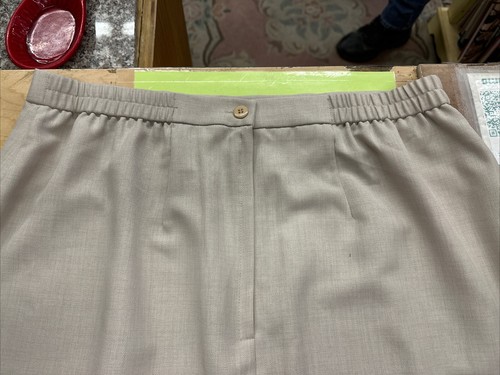 Voir Kollektion Midi Beige Bleistiftrock XL gebraucht passend Midi Büro elastisch - Bild 5 von 7