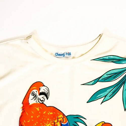 Vintage 1980s Scoop Neck Macaw Parrots White Medium Cotton Blouse. Made in USA. - Picture 3 of 5