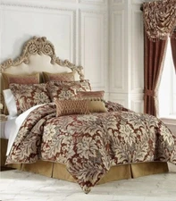 Croscill Arden Red Queen Bet Set Includes Comforter 2 Shams Bed Skirt Brand New