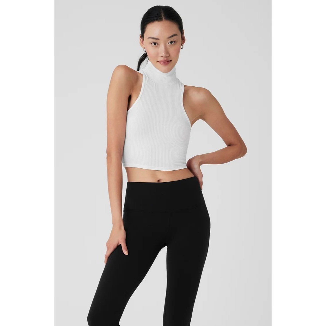 ブラジャー [Alo Yoga] Ribbed Sea Coast Cropped Turtleneck Tank ALO Yoga Ribbed Sea Coast Cropped Turtleneck Tank in White