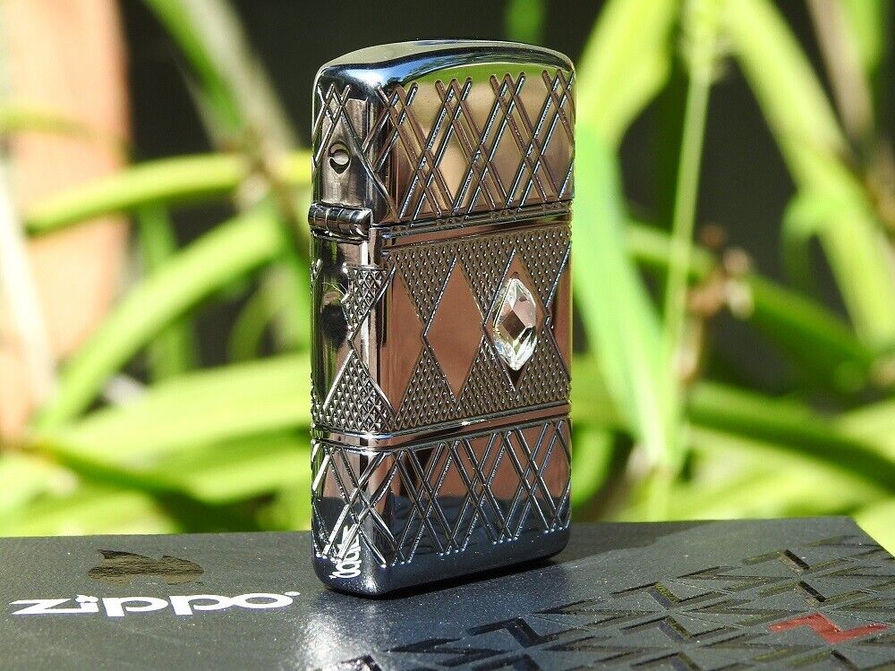 Zippo Lighter - Diamond Pattern Design Slim - 360° Multi-Cut Armor 