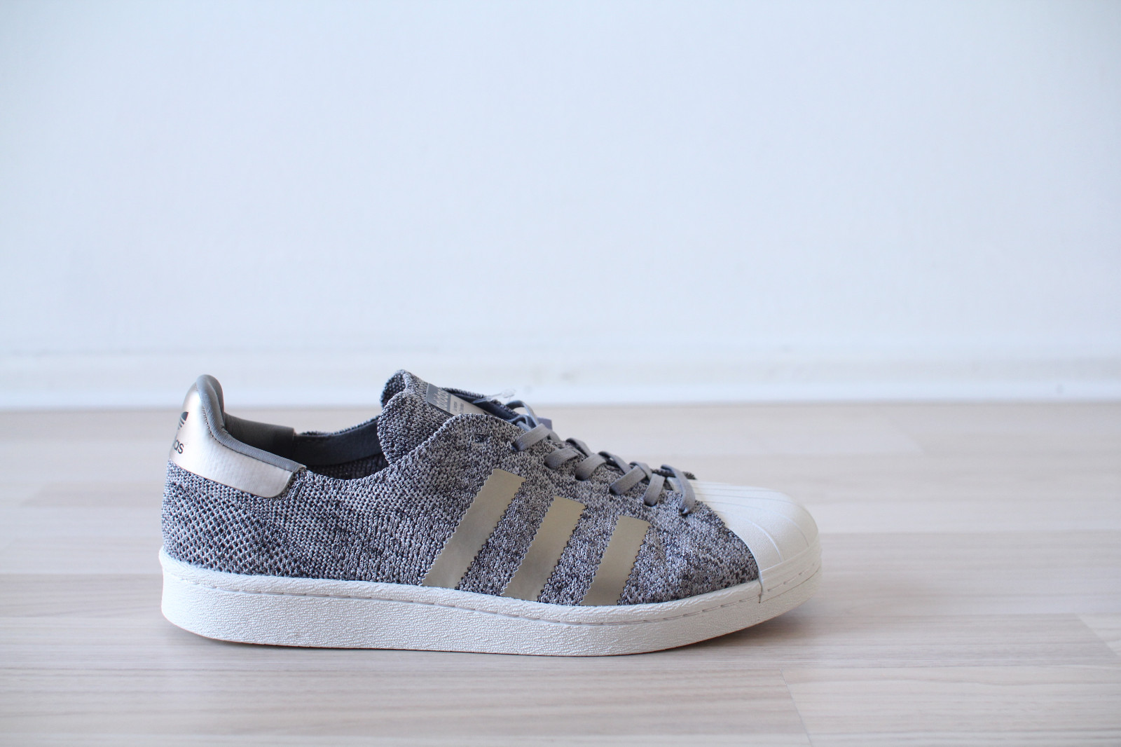 superstar adidas grau