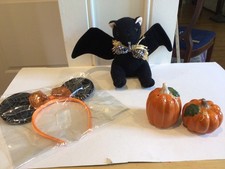 Lot of Halloween fun items, plush Bat, ceramic S P, CUTE SPIDER HEAD BAND