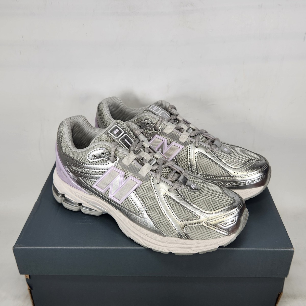 GONページ Size 6.5 Big Kids - New Balance 1906 - Silver Metallic / Milk