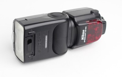 NIKON SPEEDLIGHT SB-900 -  Flash for Nikon Cameras - Works
