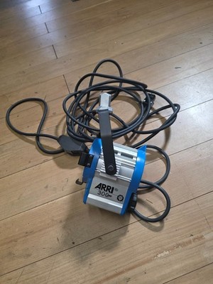 ARRI 300 Plus  Tungsten Fresnel