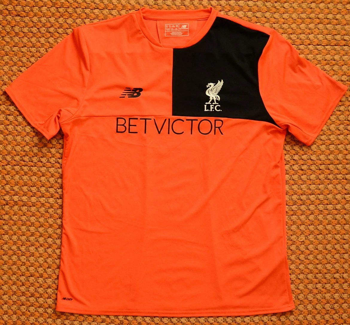 Liverpool Training Football Shirt by New Balance Adult XL Bet