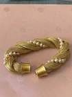Vtg 1980’s VALERIE PEYTON HORN GOLD PLATED BRACELET ~ COSTUME JEWELRY