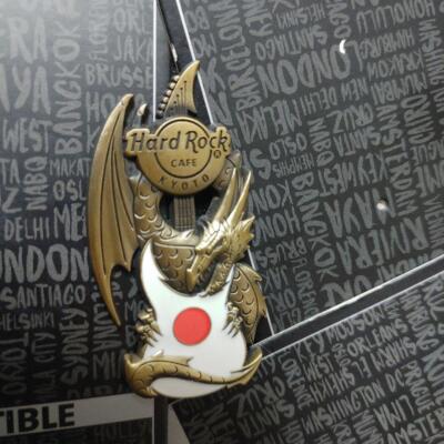 ミュージシャン HARD ROCK CAFE KYOTO OPENING STAFF PIN Hard Rock Cafe Hard Rock Cafe Kyoto Dragon Flag Series Pin | eBay