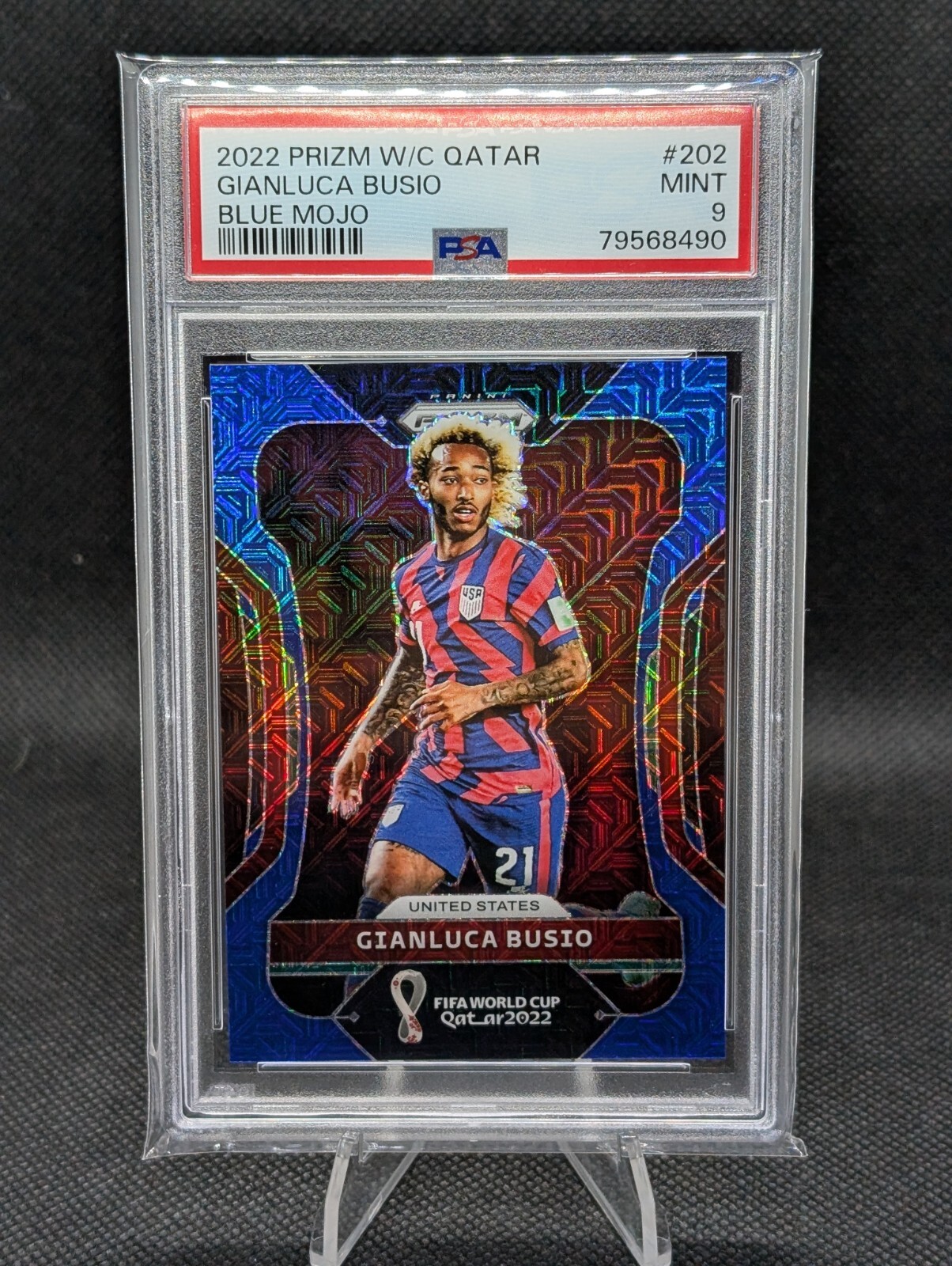 2022 Panini Prizm World Cup Qatar Blue Mojo Prizm /75 Gianluca Busio #202 USMNT