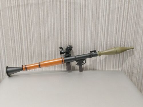 1/6 Scale Hot Toys VGM22 Resident Evil 6 Leon S. Kennedy rocket launcher - Picture 1 of 2