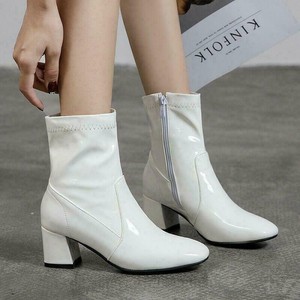 pointed toe boots low heel