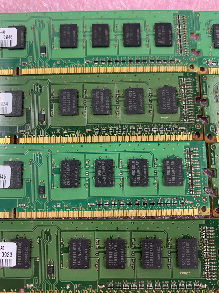 Lot( 8 ) 1GB Samsung M378B2873EH1-CF8 PC3-8500 DDR3-1066 Desktop RAM Memory - Image 3 of 4