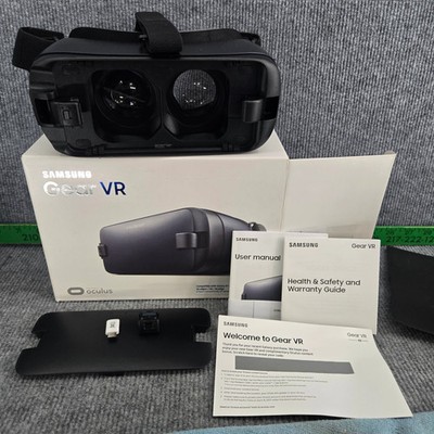 Samsung Gear VR SM-R323 Virtual Reality Headset