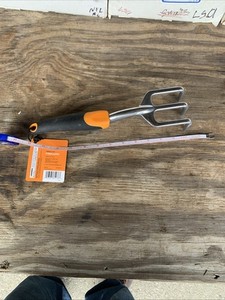 Fiskars Ergo Cultivator Heavy Duty Garden Tool Rake Hanging Hole 12" Free Ship