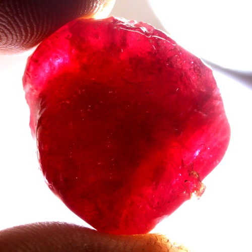 76.05Ct. Natural Ruby Rough Rare Top Red Large Size! Mine Mozambique Sparkling! - Picture 3 of 7