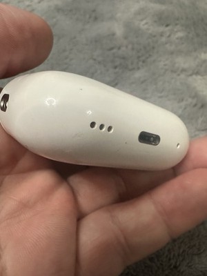 Apple AirPods Pro 1st Gen Genuine Lighting Replacement Charging Case
