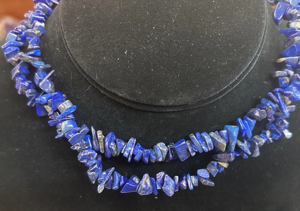Cuentas de viruta de lapislázuli hebra de 36 pulgadas Foto 2 de 3