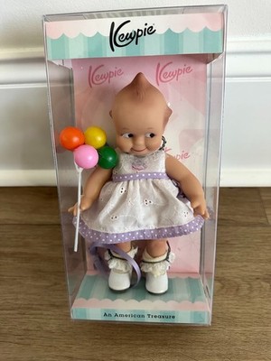 2009 Collectible Jesco Kewpie Kupcake 8'' doll in an outfit in original box