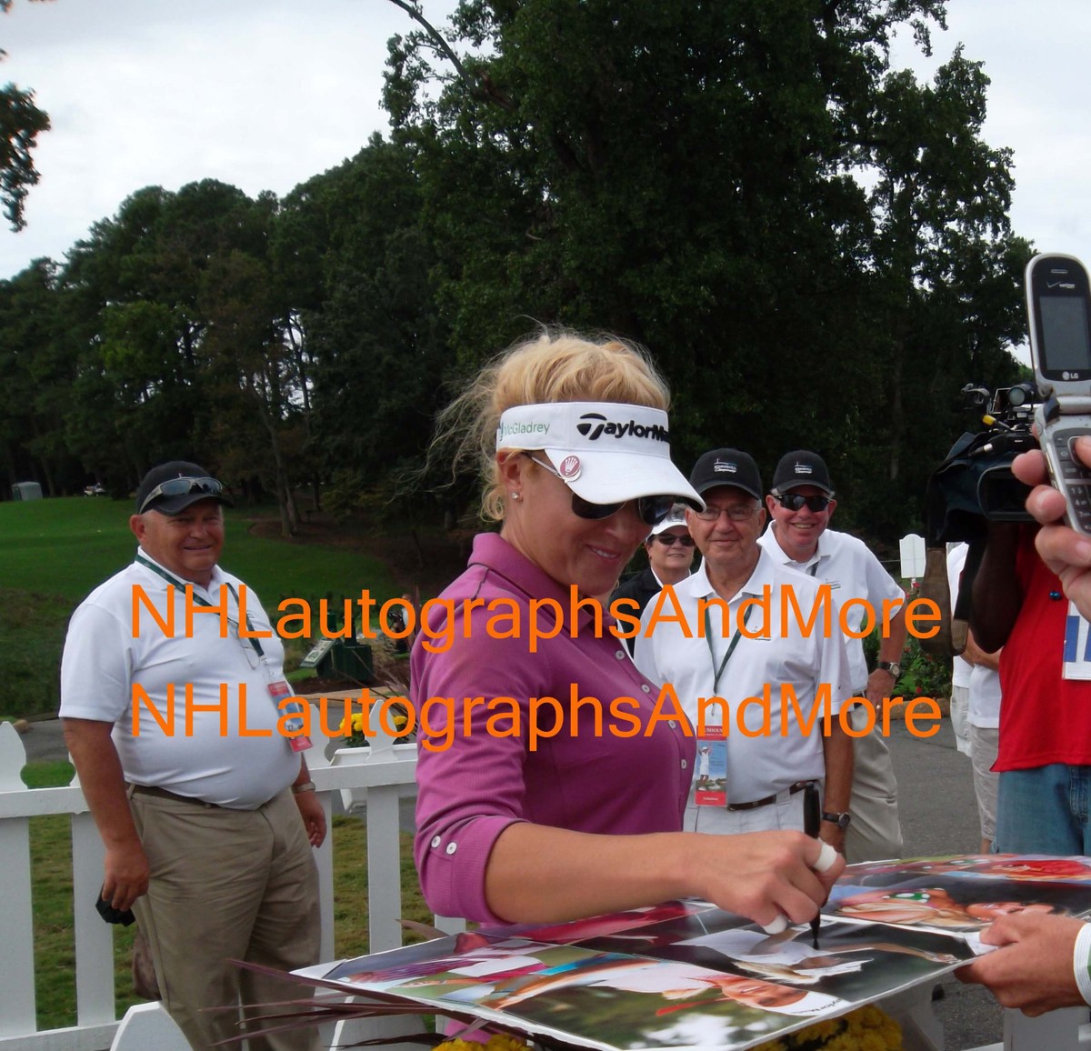 ナタリー・ガルビス直筆サイン入り超大型写真…Natalie Gulbis… NATALIE GULBIS SIGNED AUTOGRAPHED LPGA GOLF 8