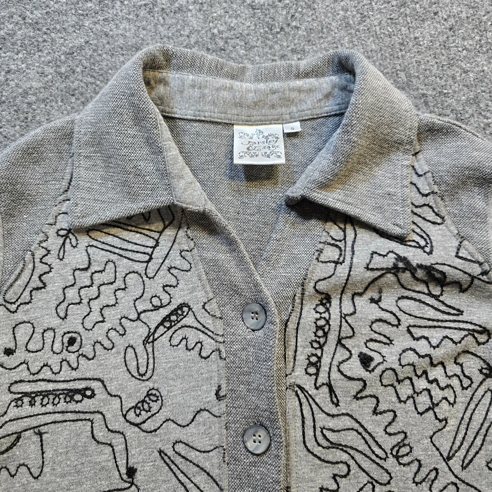 Suéter Perejil Salvia Para Mujer Talla Pequeña Gris Bordado Artístico Botón Top Informal Foto 2 de 4