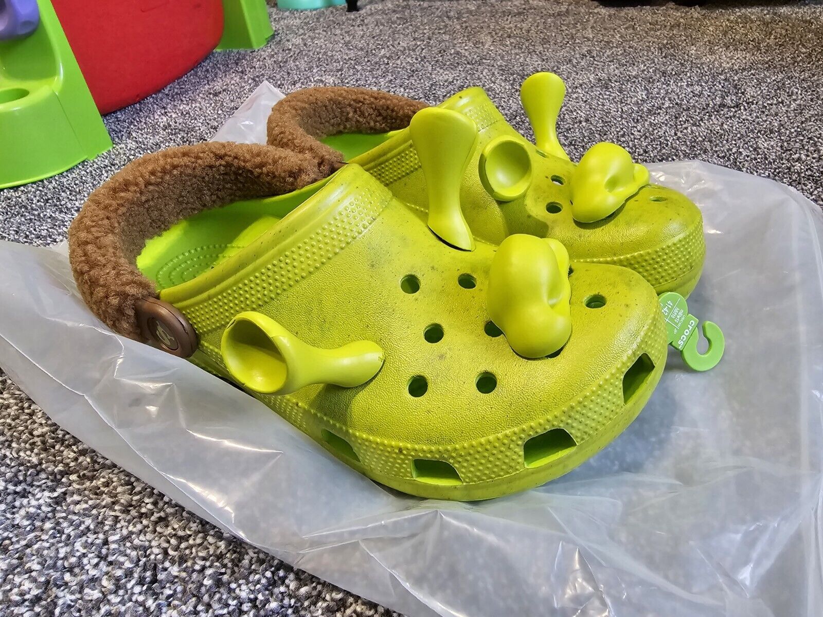 Shrek And Friends Crocs Black Crocs - CrocsBox