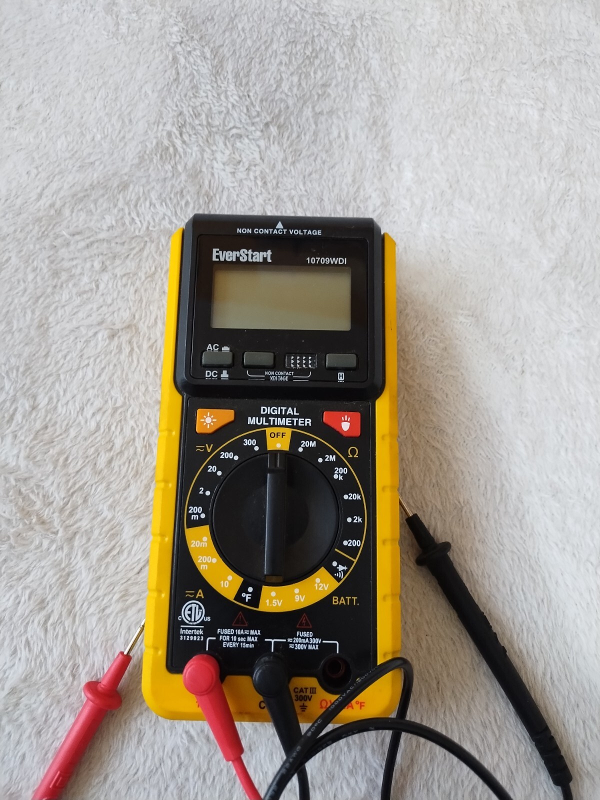 EVERSTART MAXX DIGITAL PROFESIONAL MULTIMETER Cat III 300