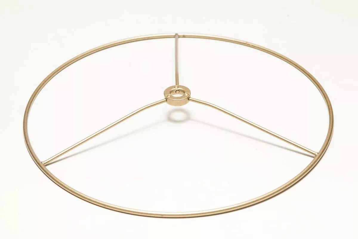 Spider for lamp online shade