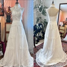 Hlater Neck Wedding Dresses Backless Lace Vintage Sleeveless A Line Bridal Gowns