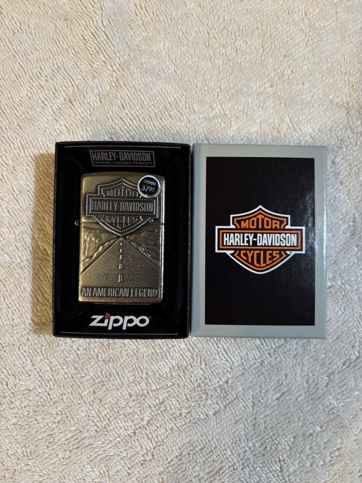 NEW Zippo 20229 Motor-Harley Davidson Cycles "An American Legend" Lighter 2006