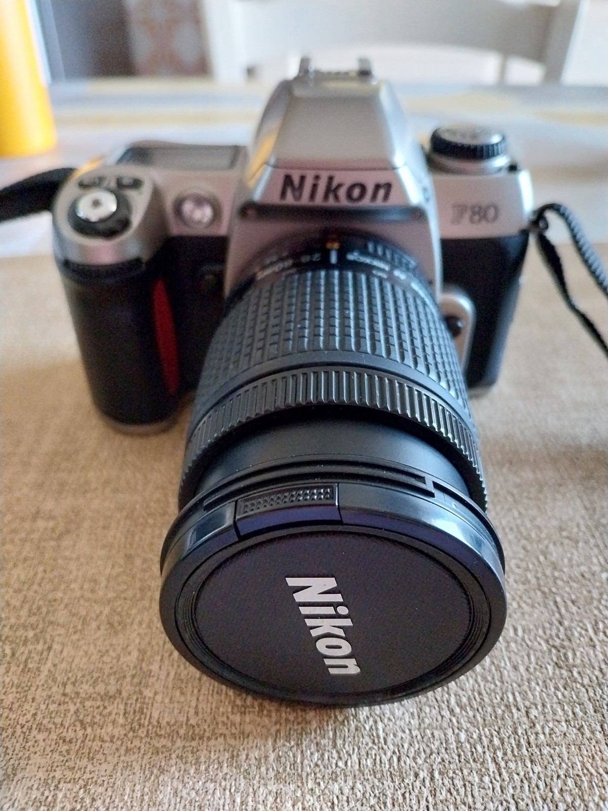 NIKON F80 Reflex Analogica  +Obiettivo  Nikkon 28 -80mm