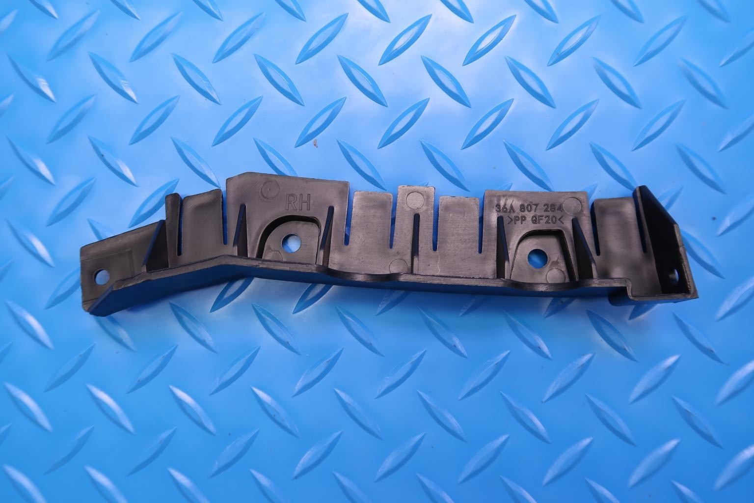 Bentley Bentayga 2015-2020 Front Right Bumper bracket P/N 36A807572B