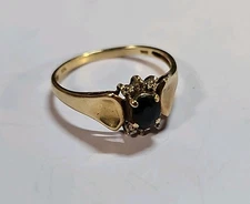10K Yellow Gold And Dark Blue Sapphire Vintage, Size 6.75 - 7, Signed WM