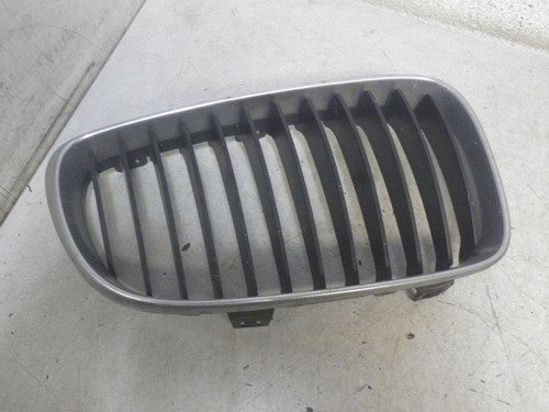 Kühlergrill BMW-Niere rechts 51.13-7166440 BMW 1 (E81) 120D