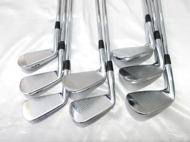 Ensemble fer à repasser droit Titleist MB 710 3-9,P tête seule