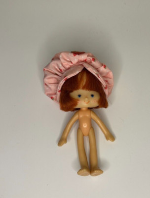 Strawberry Shortcake 6  Doll 2015
