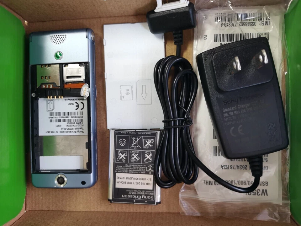 Sony Ericsson w350i Blue Walkman mobile phone Original Unlocked cell phone - Image 4 of 4