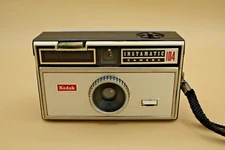 Vintage 1960’s Kodak Instamatic 104 Camera - Made In USA- Parts - Dut's Deals