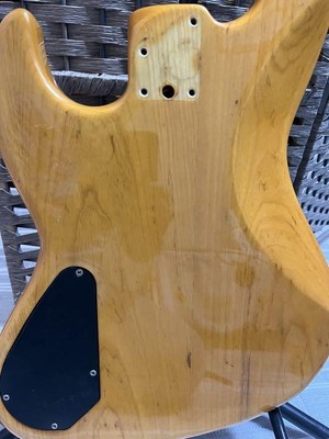 ブランド 新品 □FENDER JAPAN JBR-80M JAZZ BASS | www.iuggu.ru