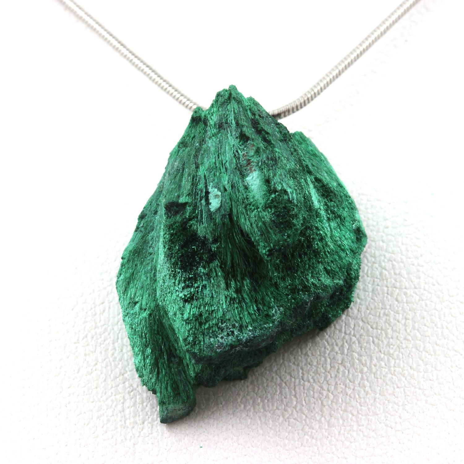Collier malachite brut de Kipushi bijou bohème pour femme et homme