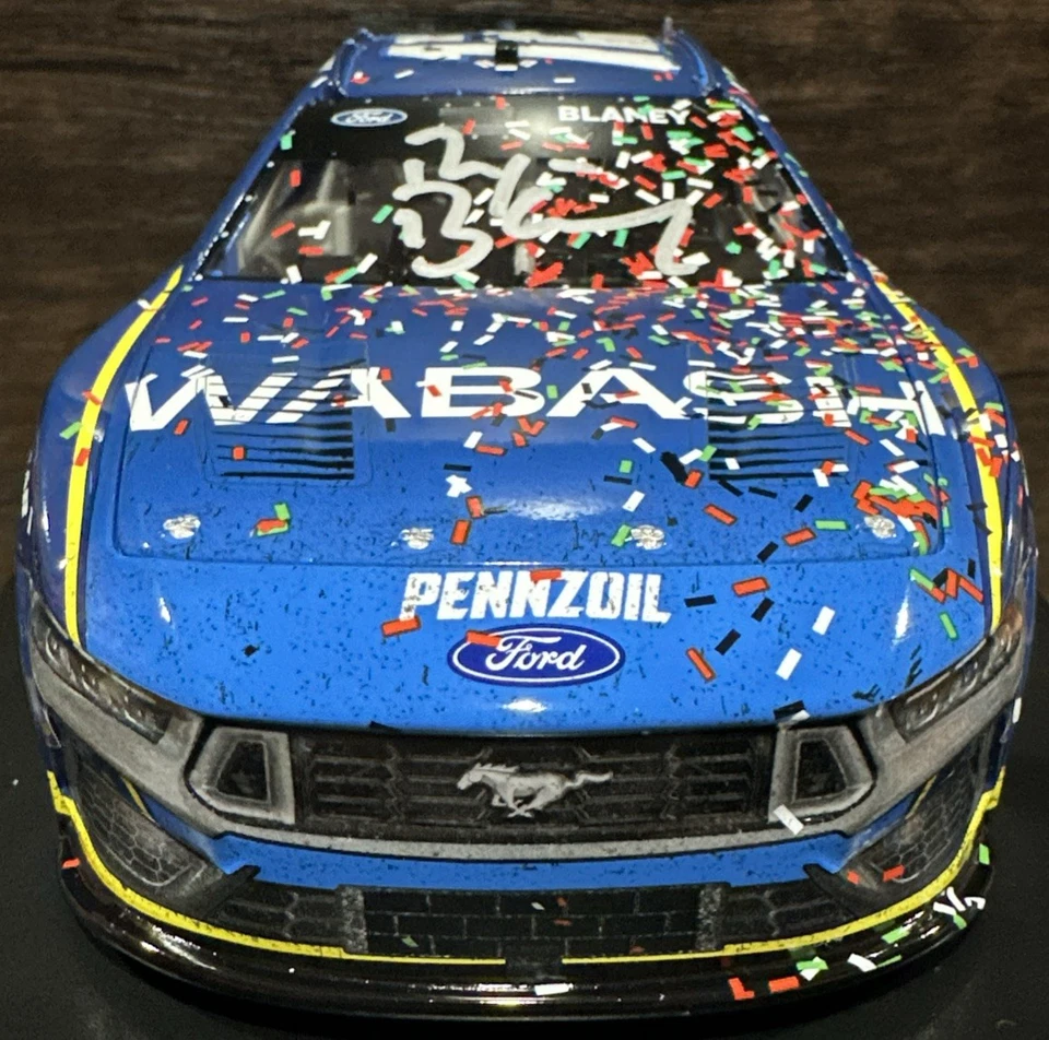 2024 Ryan Blaney autografado #12 Wabash Pocono Win 1:24 Action Nascar Diecast - Imagem 3 de 4